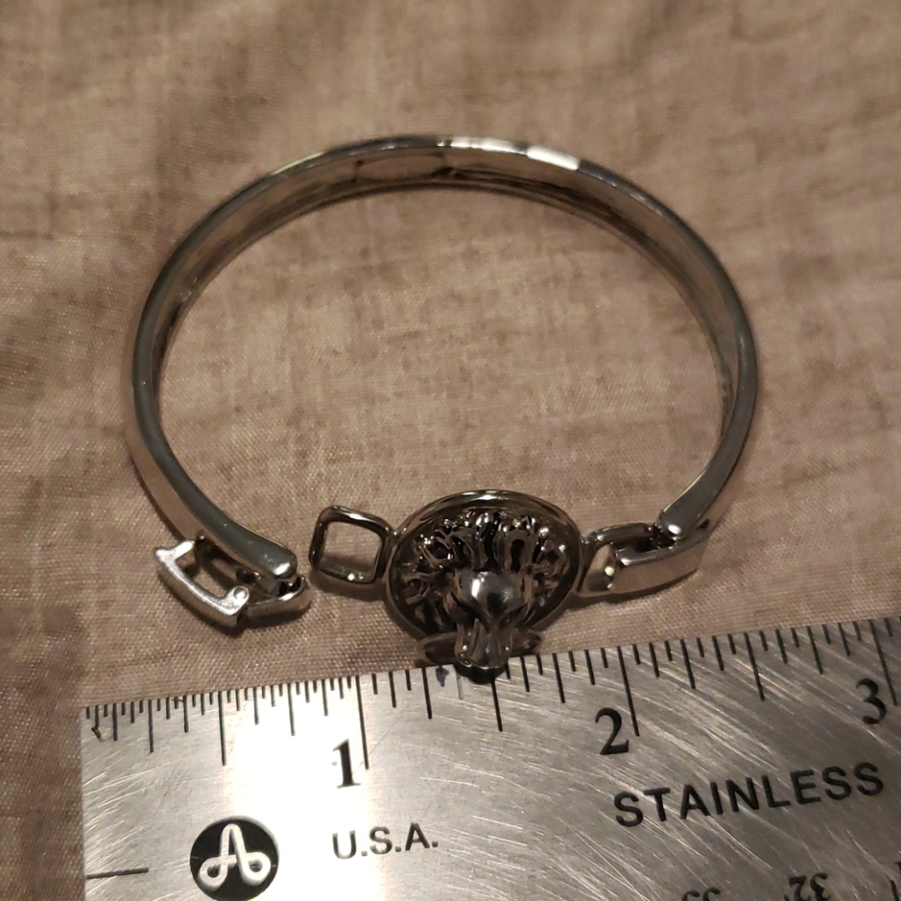 Lia Sophia costume bracelet 💥